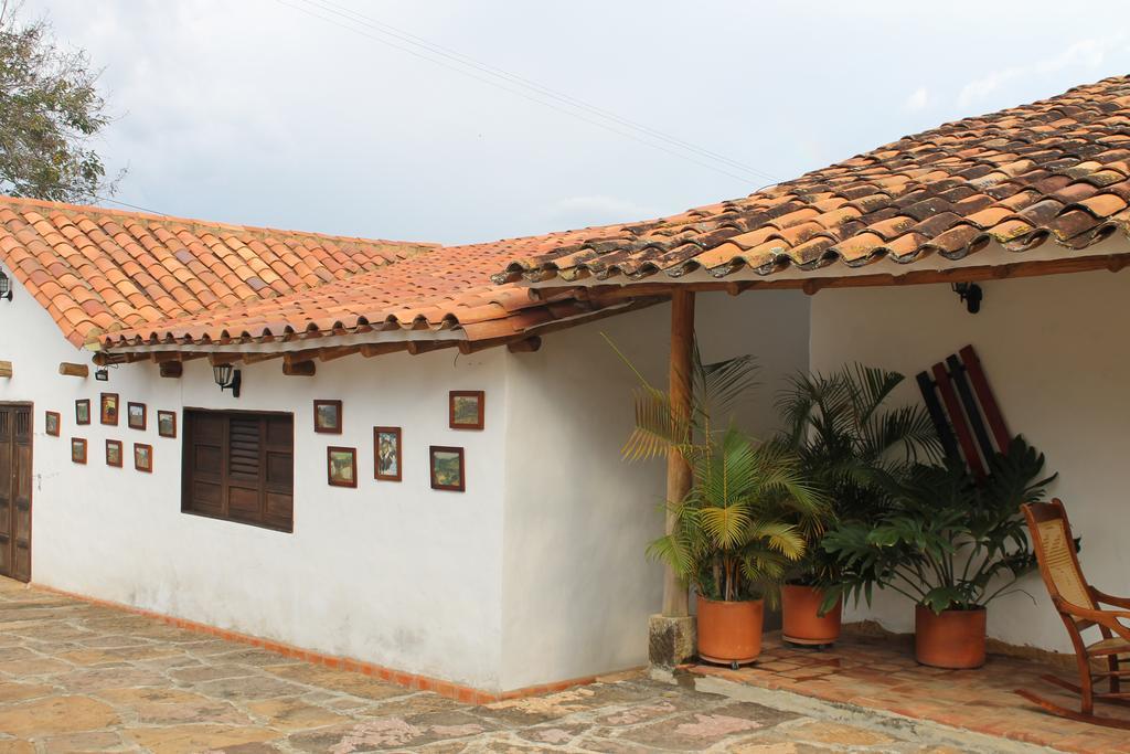 Hostal La Casona Barichara Santander Cabrera  エクステリア 写真