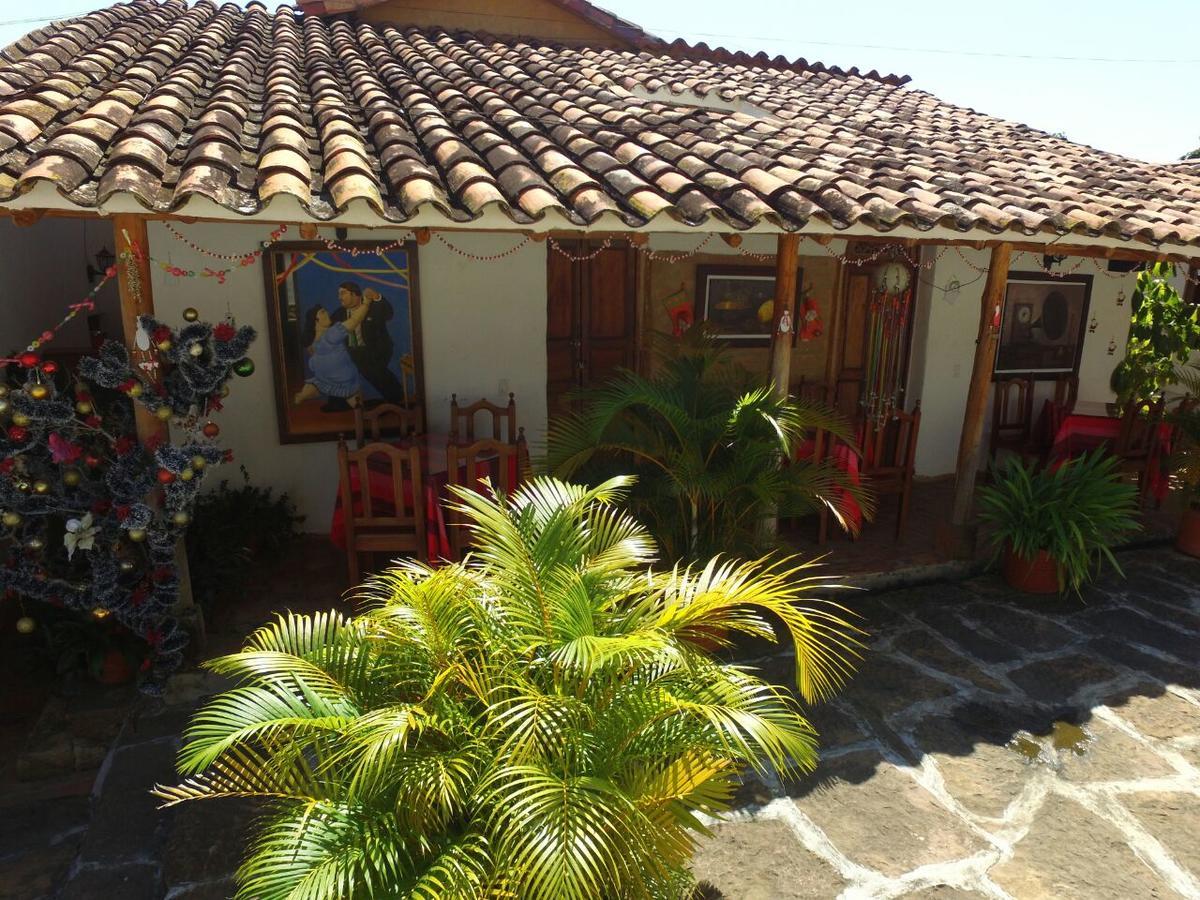 Hostal La Casona Barichara Santander Cabrera  エクステリア 写真